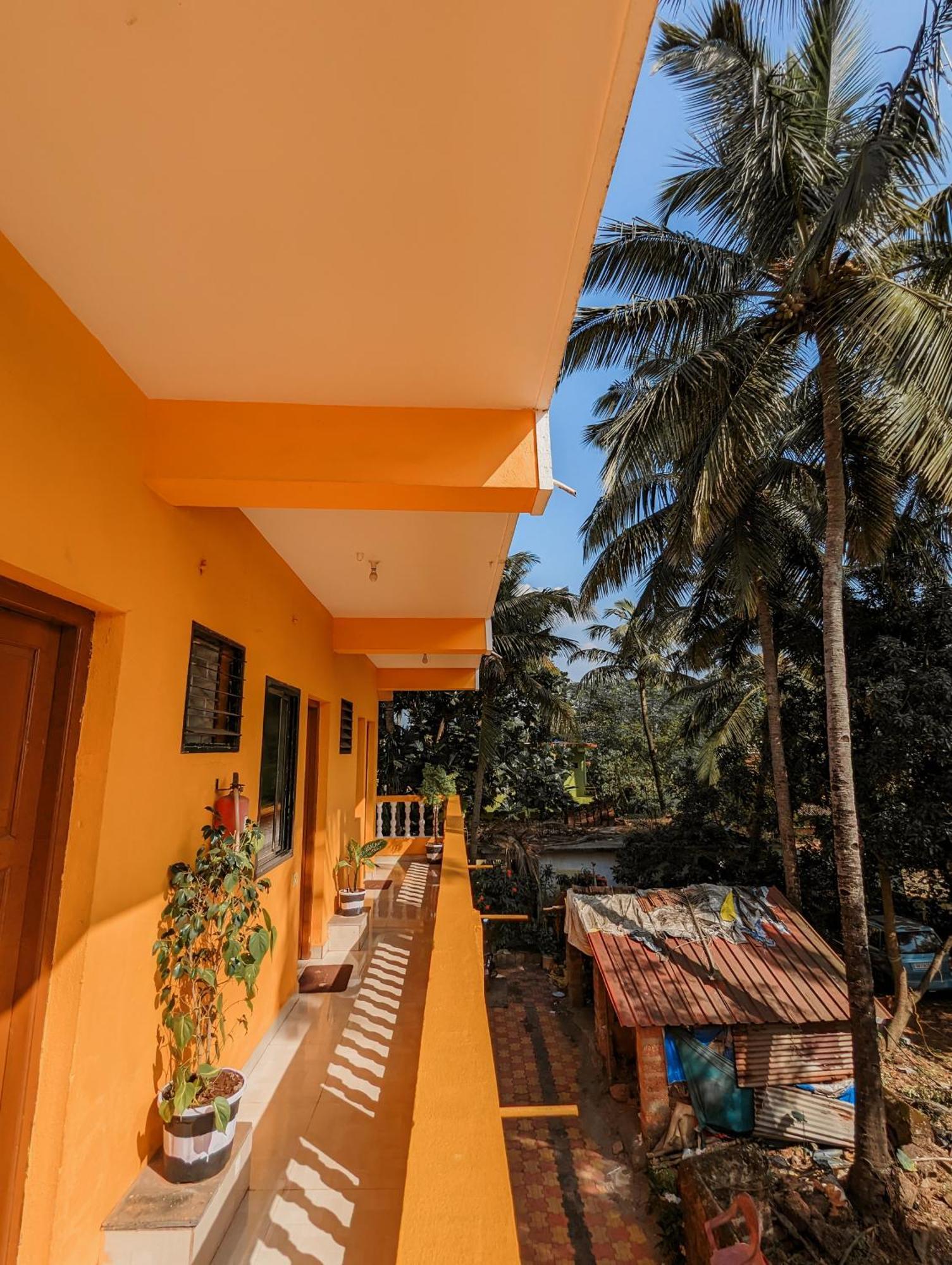 Krishna Guest House Arambol Exterior photo
